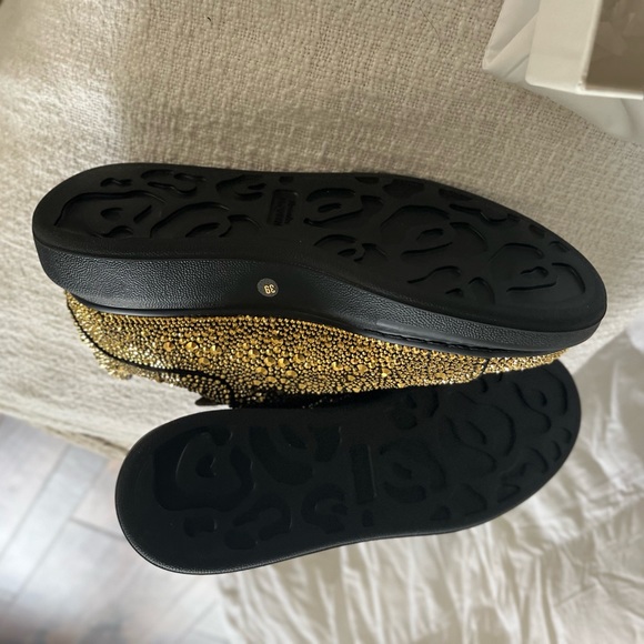 Alexander McQueen oversized crystal sneakers - Picture 7 of 7